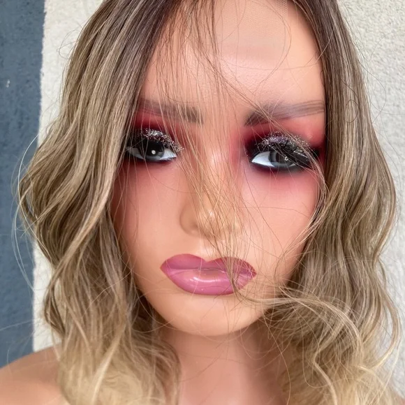 Stylish Ombre Brown and Blonde Wavy Wig - Picture 3 of 13